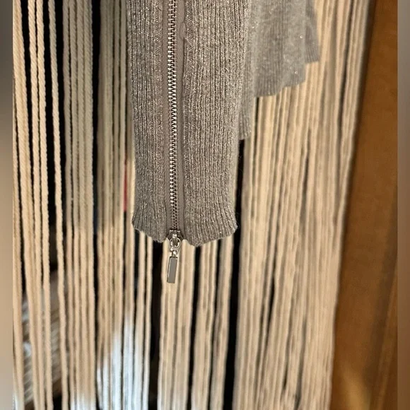 Calvin Klein lightweight sweater. Sparkly silver gray. - Picture 7 of 7